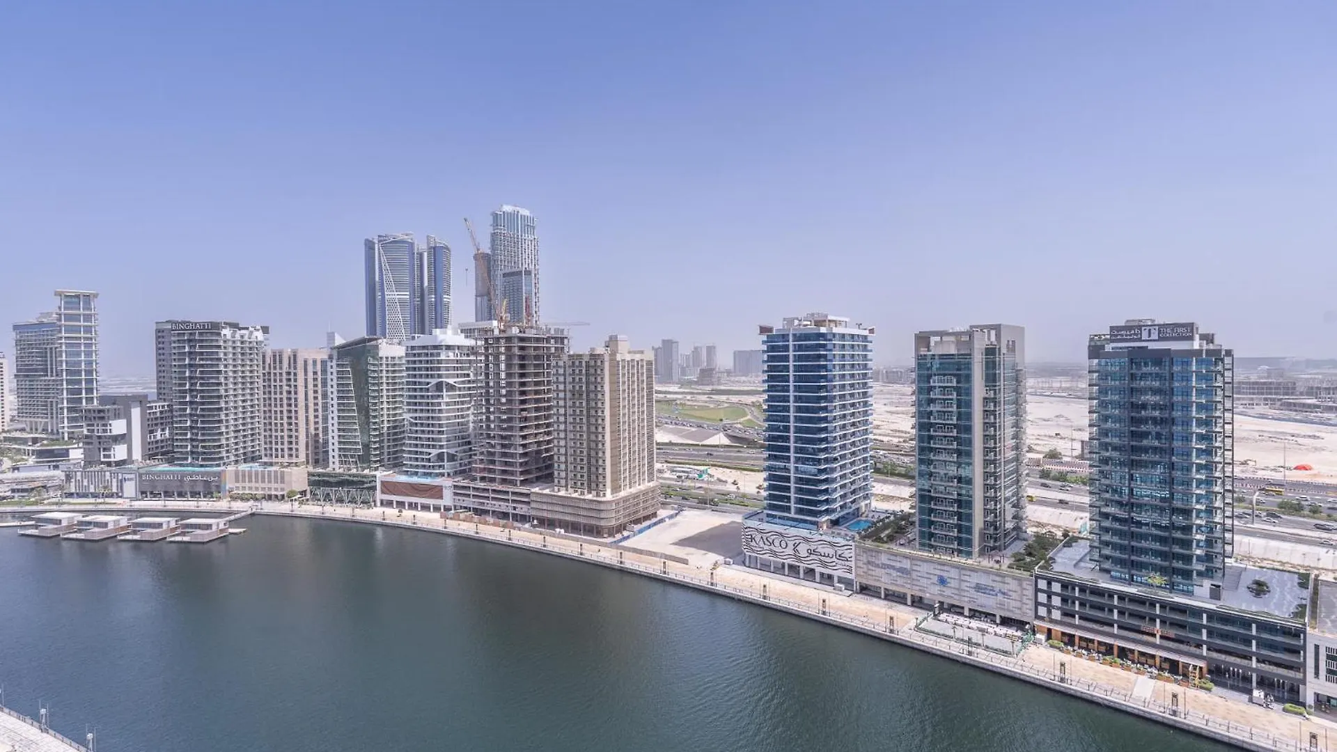 Chic 1Bedroom Apartment Perfect Blend Of Style And Comfort Dubai
