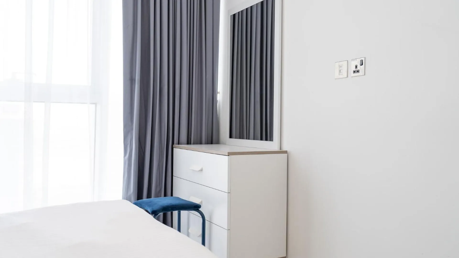 Chic 1Bedroom Apartment Perfect Blend Of Style And Comfort Dubai United Arab Emirates